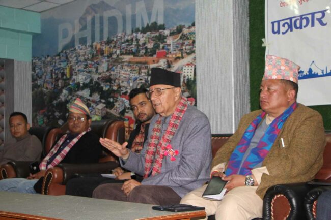भ्रष्टाचारका ठूला काण्डमा शीर्ष नेताको हात छ : कोईराला
