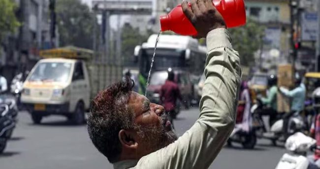 गर्मीले चार दिनयता भारतमा ३२० भन्दा बढीको मृत्यु